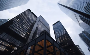 photo-1486406146926-c627a92ad1ab